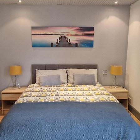 The Geo Apartment Montrose Esterno foto